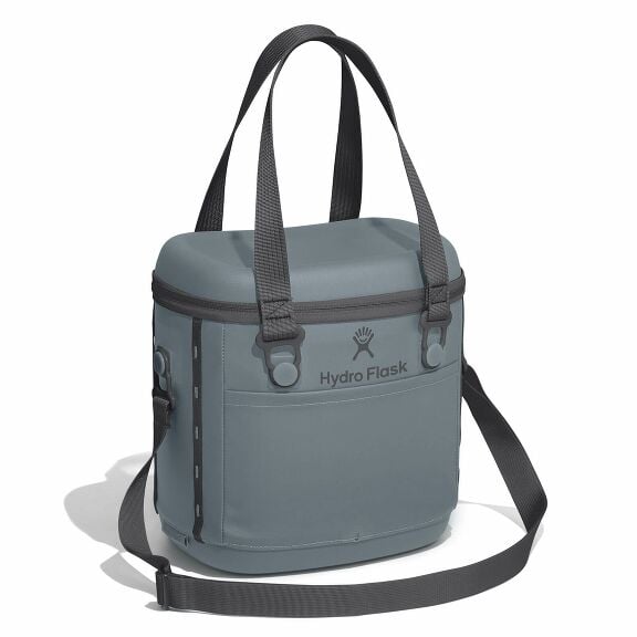 carryouttm-soft-cooler-10-l-k9 6pco043-carryout-cooler-10l-shale-gray-angled_1_1.jpg