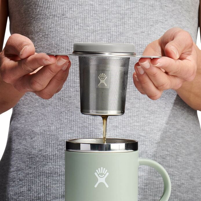 tea-infuser-t4 drif035-tea-infuser-birch-hb-pour_1.jpg