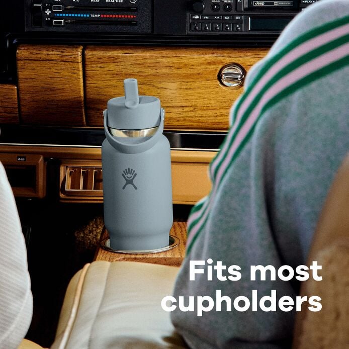 32-oz-travel-bottle-with-flex-straw-cap-y8 hf_s26_wtcfs_apdp_06_8.jpg