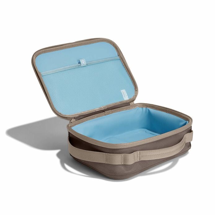 5-l-carry-outtm-lunch-box-x1 lbox217_5lcarryoutlunchbox_sandpiper_angled.jpg