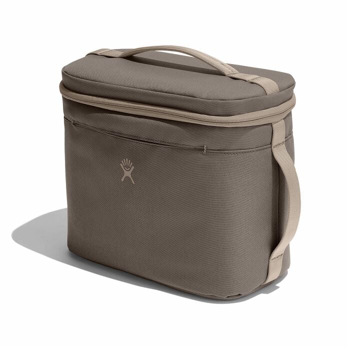 8-l-insulated-lunch-bag-a6 sl8217_8linsulatedlunchbag_sandpiper_angled.jpg